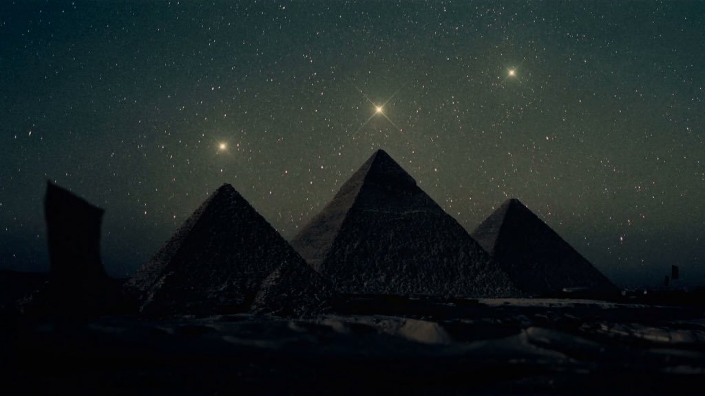 Pyramids aligned with stars